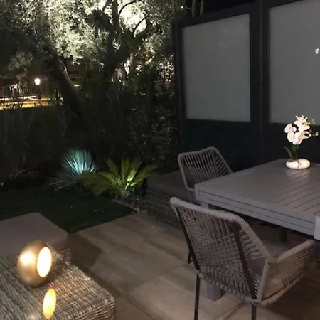 Cozy With Garden In Apartment Cogolin